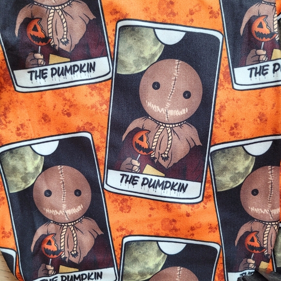 Sam Tarot (Semi-Exclusive) - High-quality Handcrafted Vibrant Leggings - Picture 4 of 4